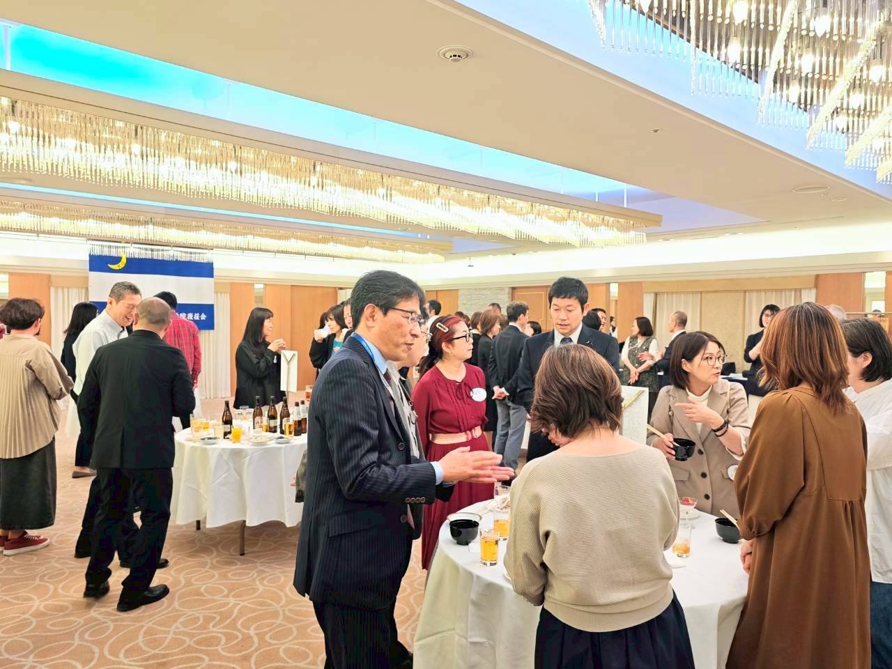 懇親会の様子